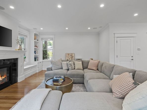 4 Coyne Road 4, Newton MA 02468