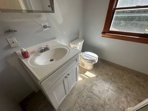 264 Brattle St, Holden MA 01520