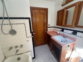 264 Brattle St, Holden MA 01520