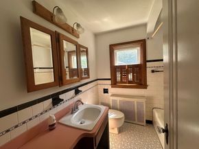 264 Brattle St, Holden MA 01520
