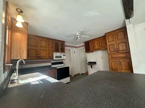 264 Brattle St, Holden MA 01520