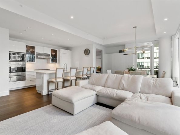 22 Liberty Dr 9H, Boston MA 02210