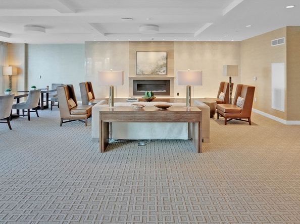 22 Liberty Dr 9H, Boston MA 02210