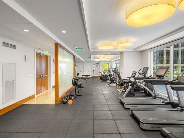 22 Liberty Dr 9H, Boston MA 02210