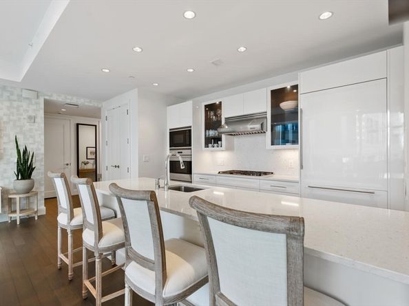 22 Liberty Dr 9H, Boston MA 02210