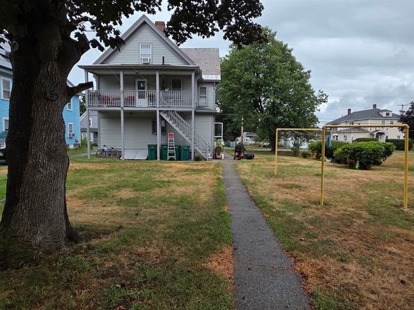 85 Boutelle St, Fitchburg MA 01420