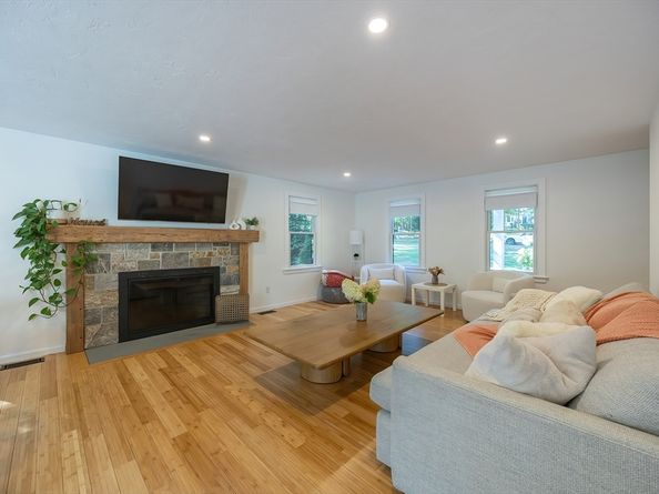 181 Quail Run, Marshfield MA 02050