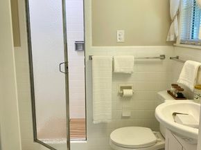 46 Crosby St, Webster MA 01570