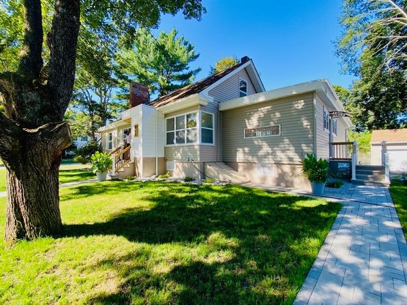 46 Crosby St, Webster MA 01570