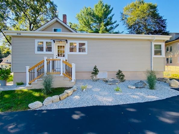 46 Crosby St, Webster MA 01570