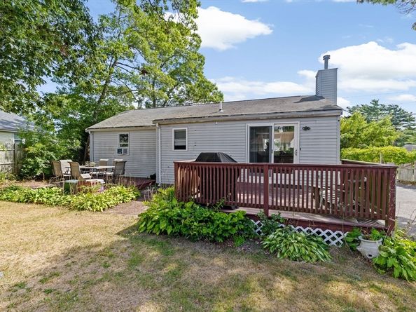 40 Cohasset Rd, Wareham MA 02532