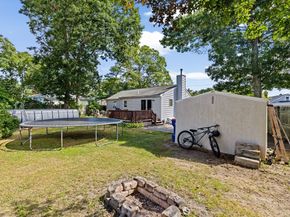 40 Cohasset Rd, Wareham MA 02532