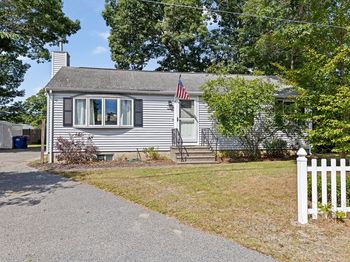 40 Cohasset Rd