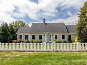 593 Washington St A, Pembroke MA 02359