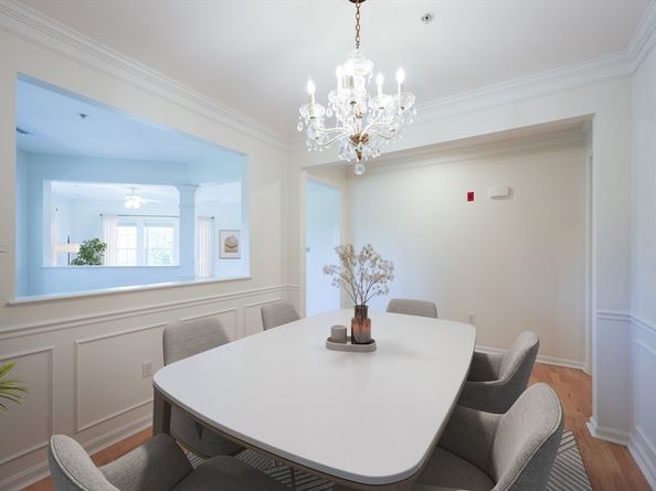 9 Morgan Dr. 109, Natick MA 01760