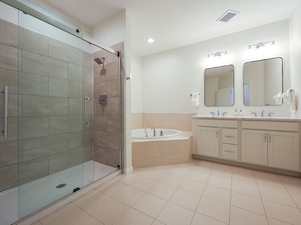 9 Morgan Dr. 109, Natick MA 01760