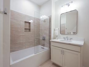9 Morgan Dr. 109, Natick MA 01760