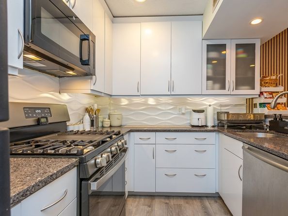 147 Kelton St 609, Boston MA 02134