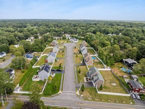 5 Nadias Way, Brockton MA 02301