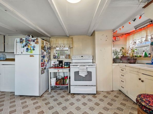 15 Eagle Hill Rd, Ipswich MA 01938