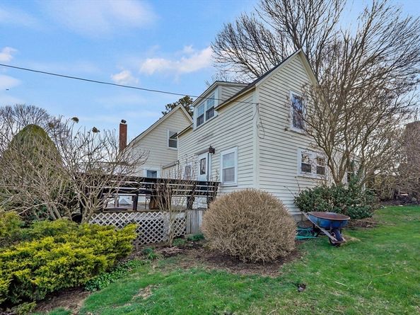 15 Eagle Hill Rd, Ipswich MA 01938