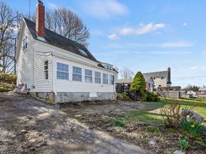 15 Eagle Hill Rd, Ipswich MA 01938