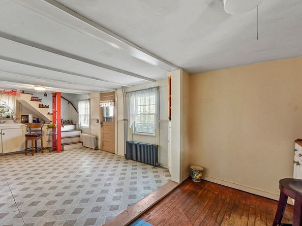 15 Eagle Hill Rd, Ipswich MA 01938