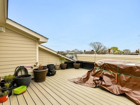 945 East Broadway 7, Boston MA 02127