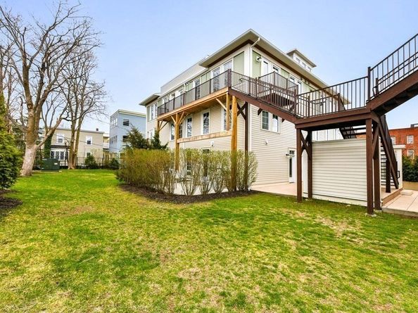 945 East Broadway 7, Boston MA 02127