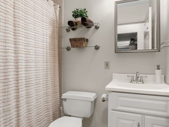 33 Pond Ave 603, Brookline MA 02445