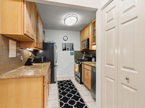 33 Pond Ave 603, Brookline MA 02445