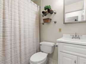 33 Pond Ave 603, Brookline MA 02445