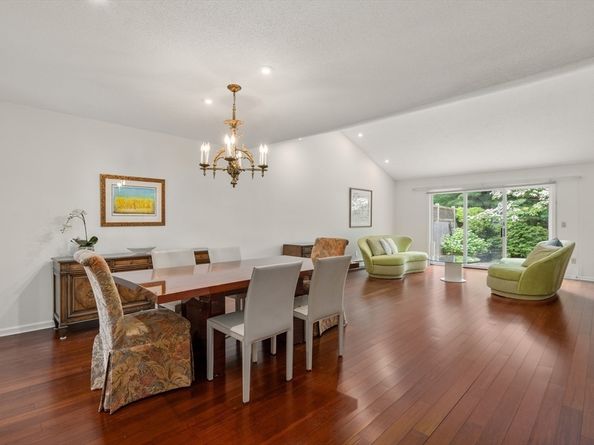 415 Dedham St D, Newton MA 02459
