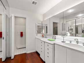 415 Dedham St D, Newton MA 02459