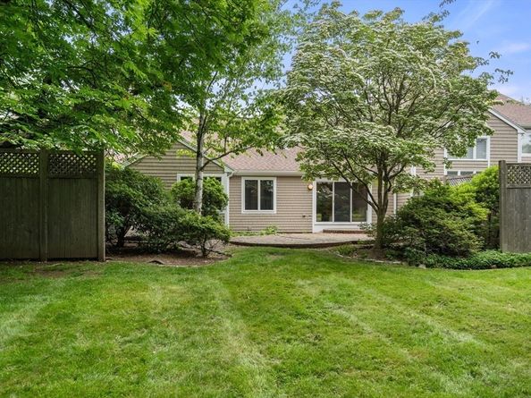 415 Dedham St D, Newton MA 02459