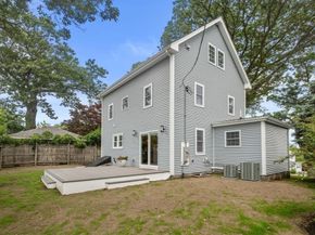 1427 Quincy Shore Dr, Quincy MA 02169