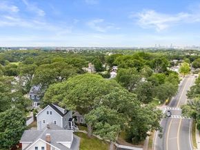 1427 Quincy Shore Dr, Quincy MA 02169