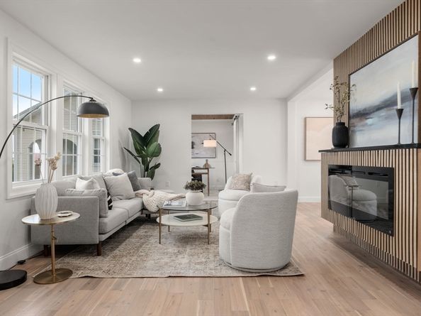1427 Quincy Shore Dr, Quincy MA 02169