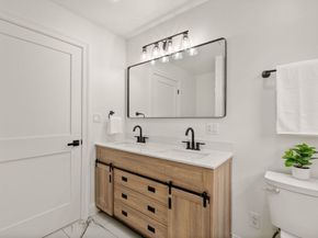 1427 Quincy Shore Dr, Quincy MA 02169