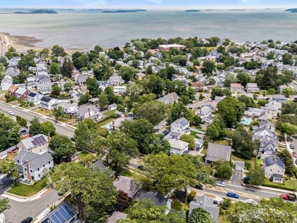 1427 Quincy Shore Dr, Quincy MA 02169