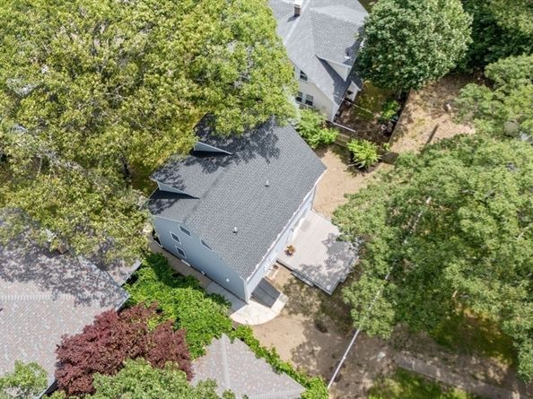 1427 Quincy Shore Dr, Quincy MA 02169