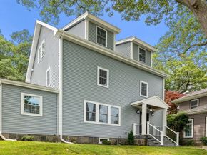 1427 Quincy Shore Dr, Quincy MA 02169