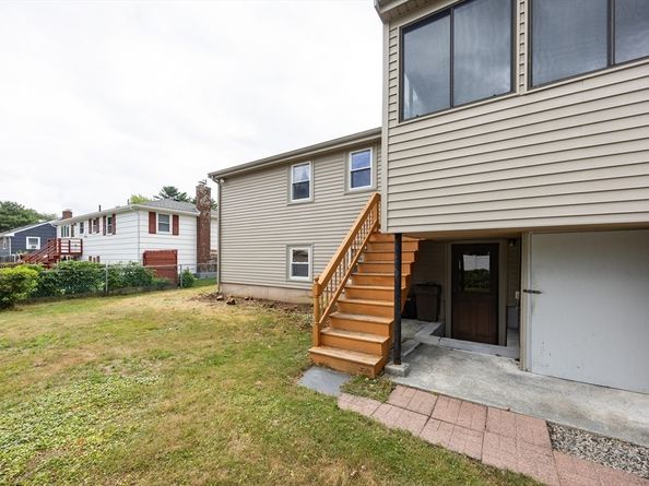 72 Rogers Drive, Stoughton MA 02072