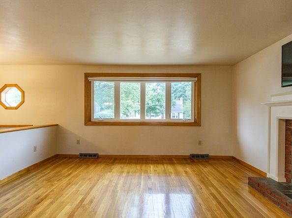 72 Rogers Drive, Stoughton MA 02072