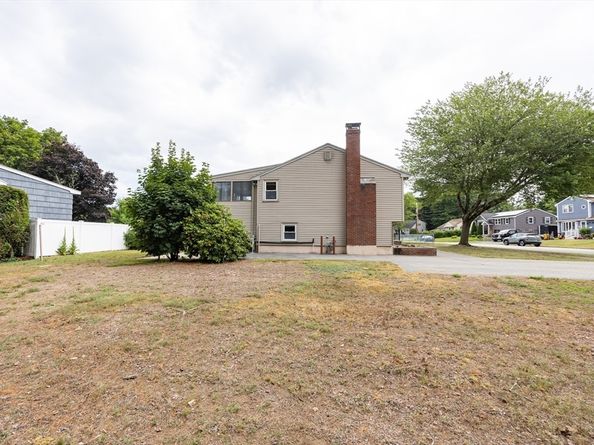 72 Rogers Drive, Stoughton MA 02072