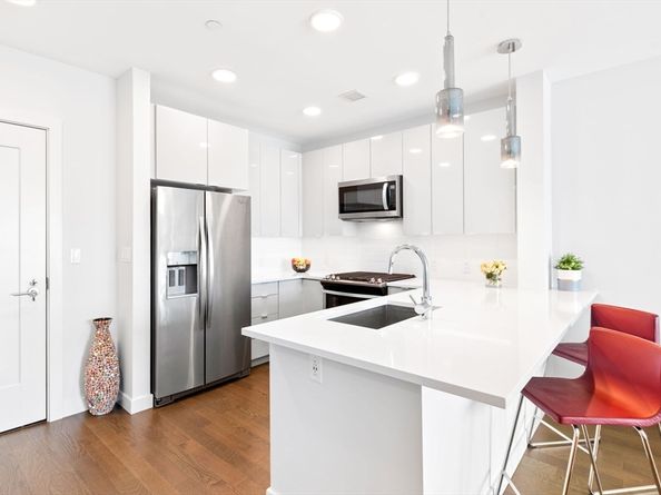 65 Lewis St 209, Boston MA 02128