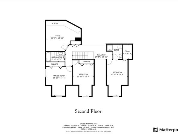 40 Country Club Drive, Bridgewater MA 02324