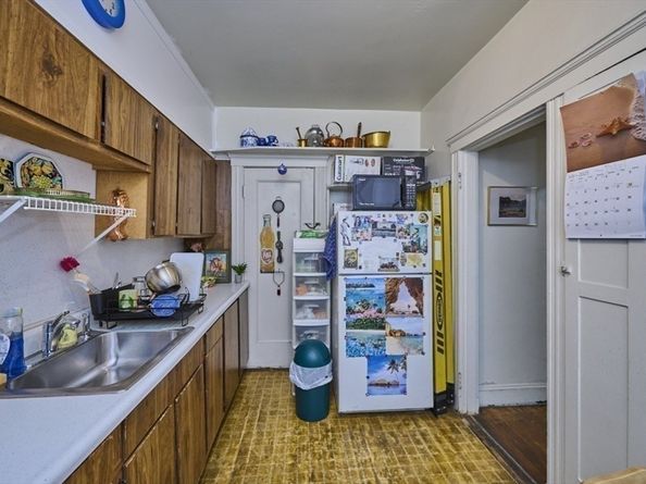 15 Colliston Rd 6, Boston MA 02135