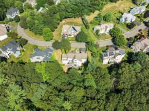 105 Weyland Circle, North Andover MA 01845