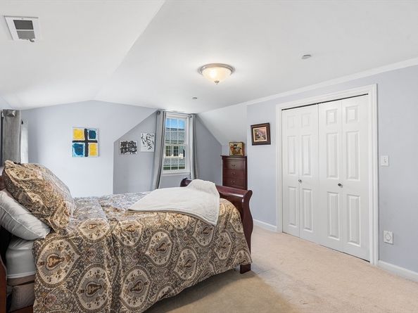 105 Weyland Circle, North Andover MA 01845